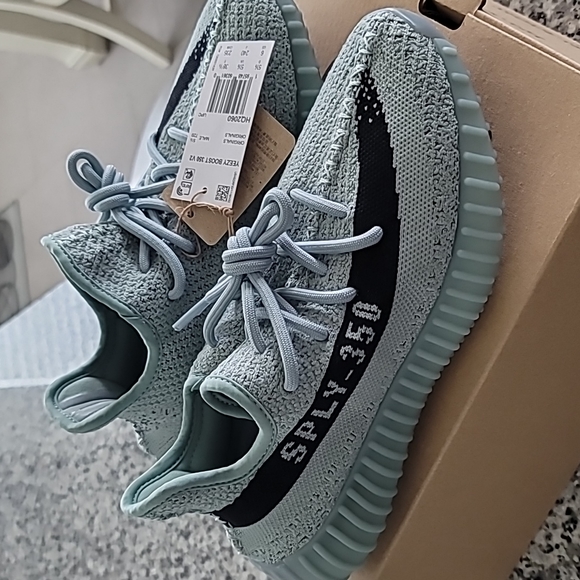 Yeezy Boost 350 V2, Salt, Men's sz 6 - Picture 3 of 7